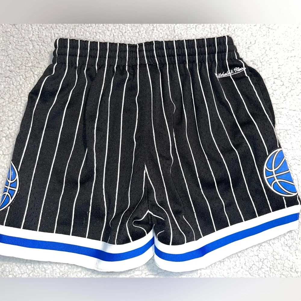 Woman's Shorts Mitchell & Ness NBA Jump Shot Short Orlando Magic Small MSRP‎ $80 - Picture 5 of 12